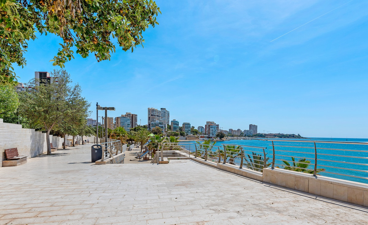 2 Bed Apartment for sale in Alicante Costa Blanca, Alicante, Spain
