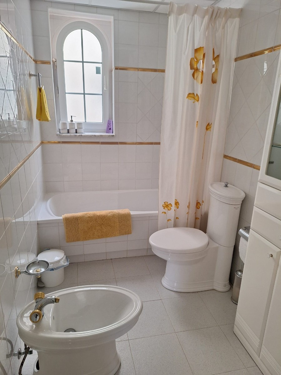 3 Bed Apartment for sale in Guardamar Del Segura Costa Blanca, Alicante, Spain