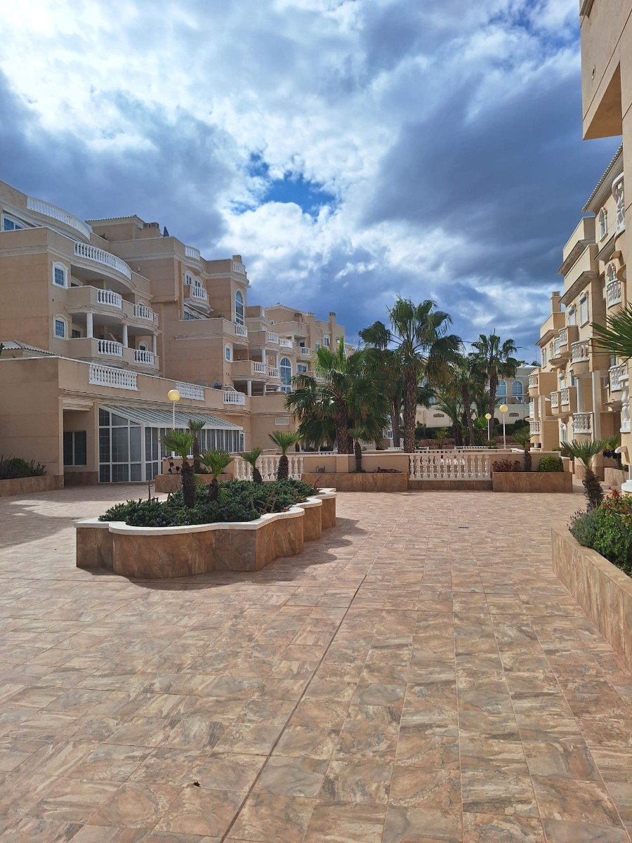 3 Bed Apartment for sale in Guardamar Del Segura Costa Blanca, Alicante, Spain