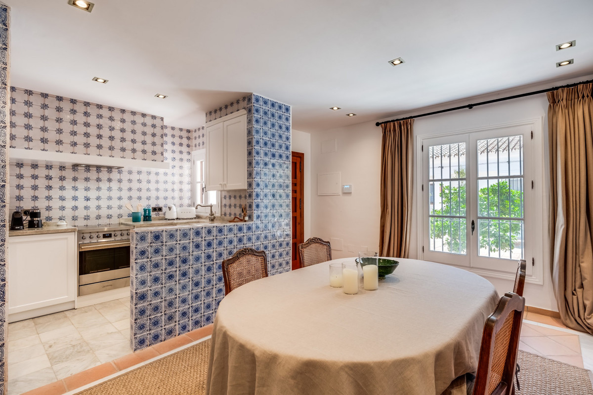 2 Bed Apartment for sale in La Zagaleta Costa Del Sol, Málaga, Spain