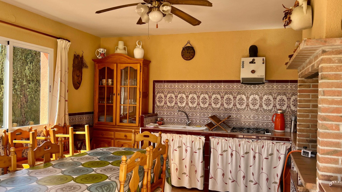 Se vende Villa - Chalet de 5 dormitorios en Costa Blanca, Alicante, España