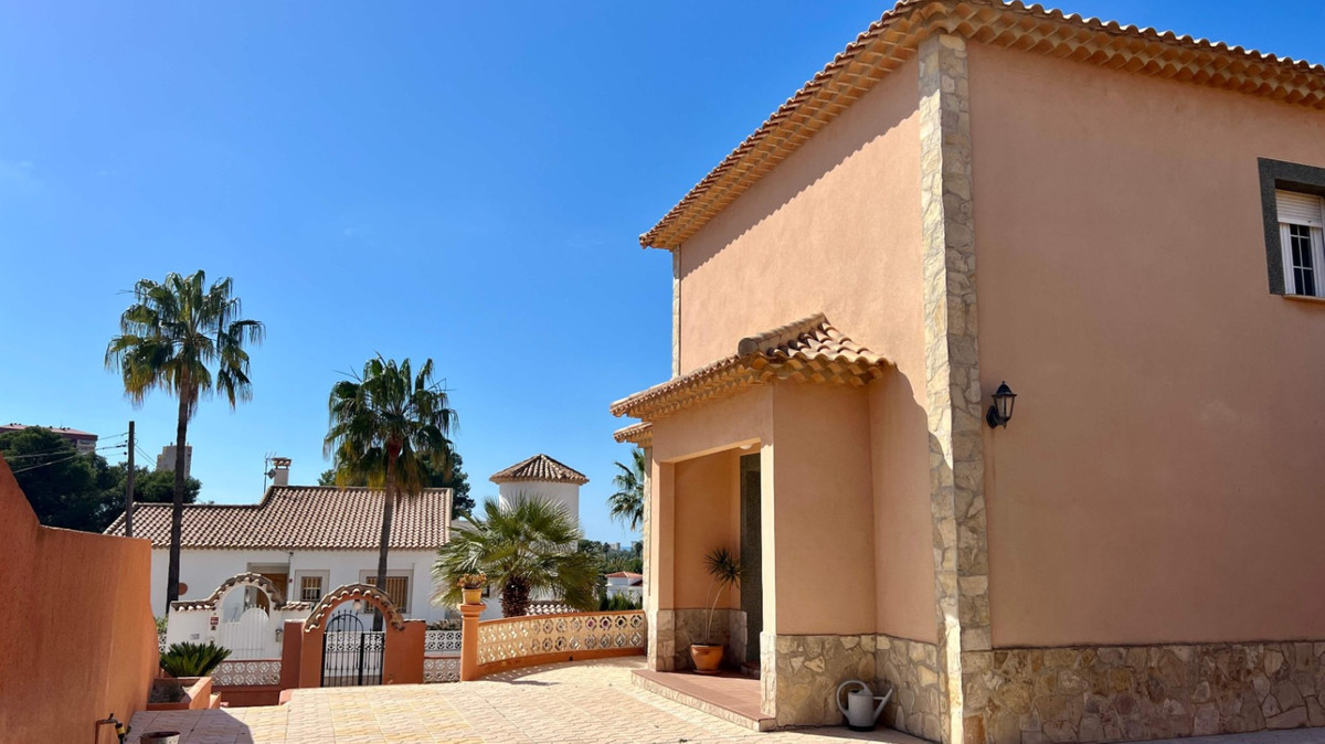 Se vende Villa - Chalet de 5 dormitorios en Costa Blanca, Alicante, España