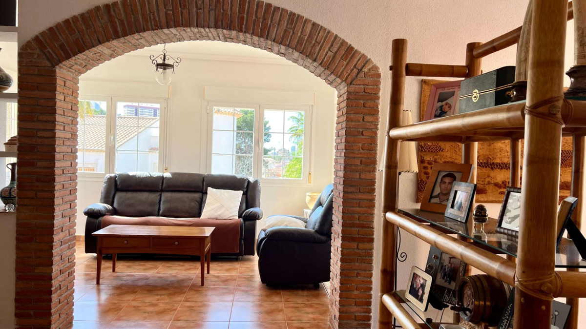 Se vende Villa - Chalet de 5 dormitorios en Costa Blanca, Alicante, España