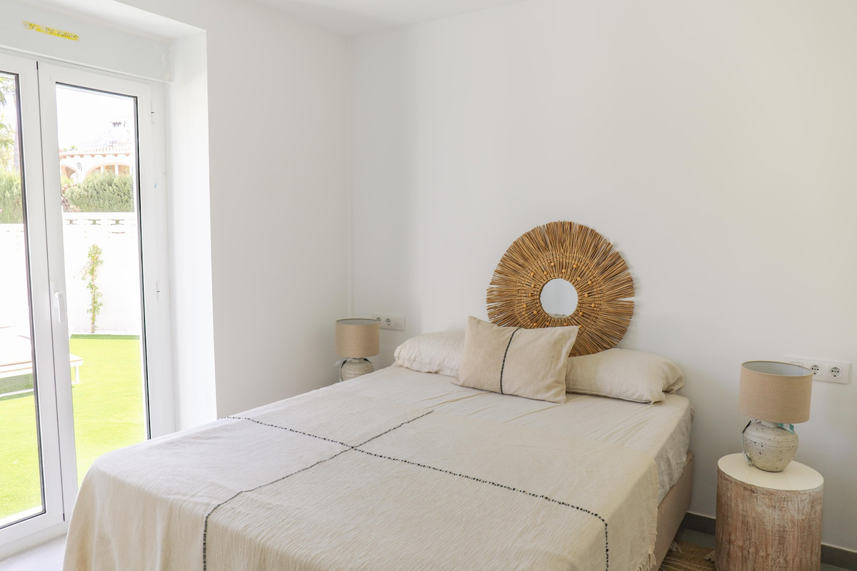 Se vende Apartamento Planta Baja de 2 dormitorios en Costa Blanca, Alicante, España