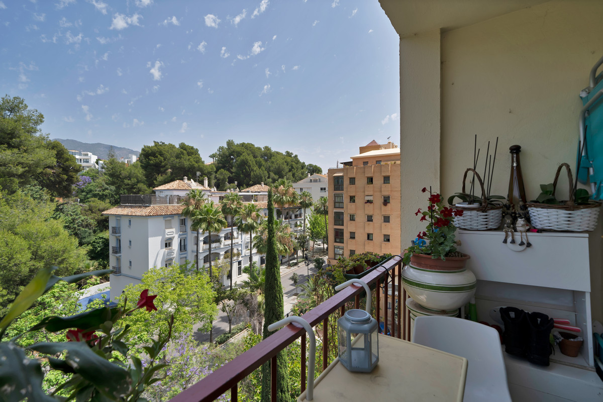 Se vende Apartamento Planta Media de 3 dormitorios en Costa Del Sol, Málaga, España