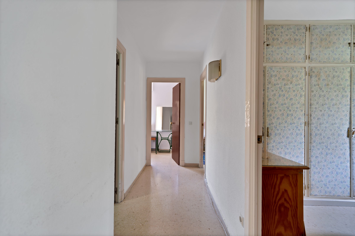 Se vende Apartamento Planta Media de 3 dormitorios en Costa Del Sol, Málaga, España