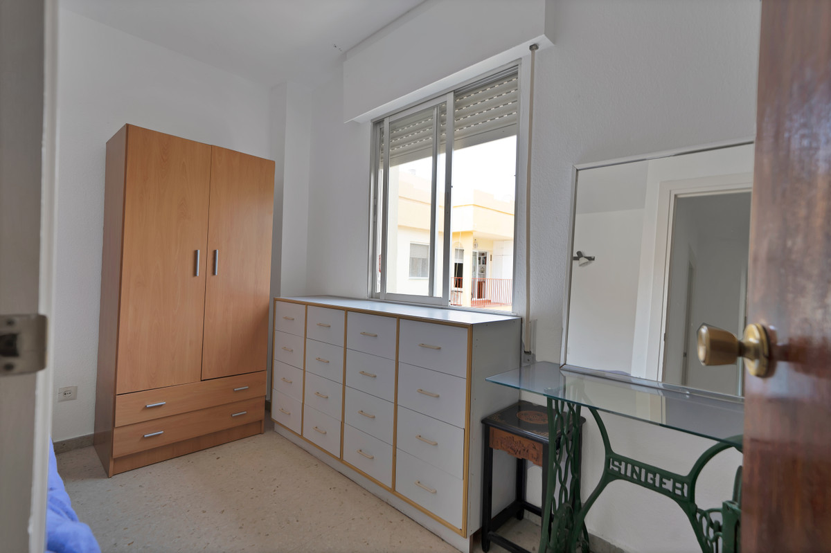 Se vende Apartamento Planta Media de 3 dormitorios en Costa Del Sol, Málaga, España