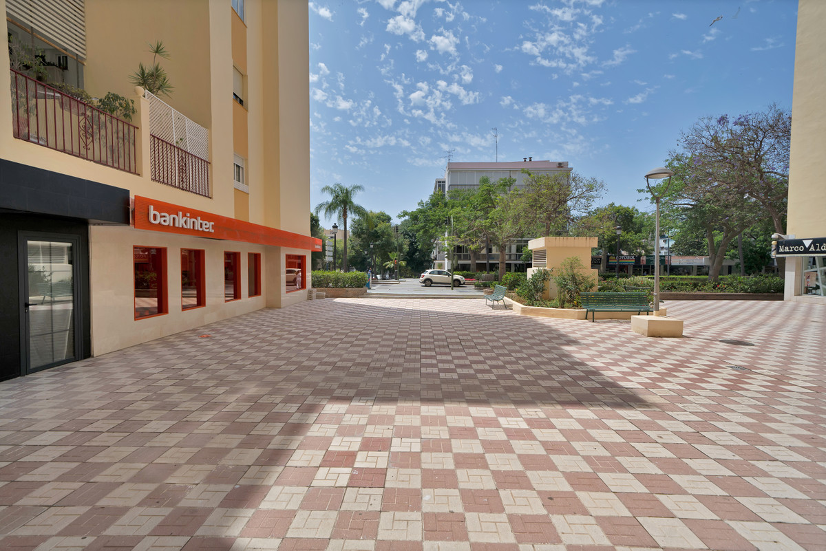 Se vende Apartamento Planta Media de 3 dormitorios en Costa Del Sol, Málaga, España