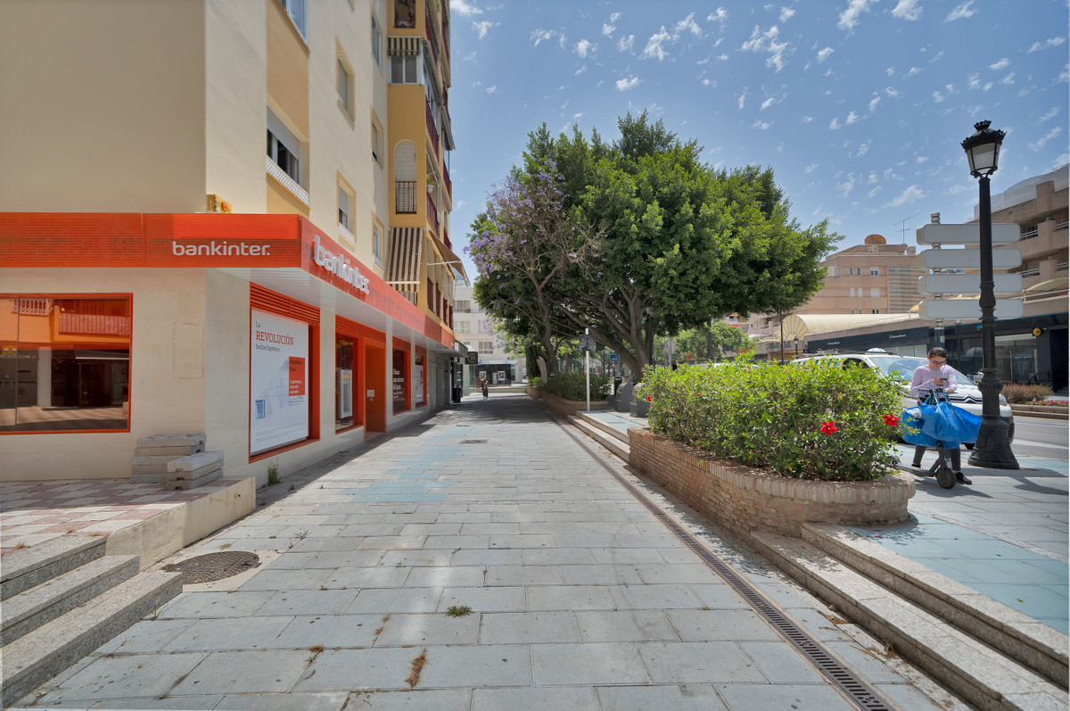 Se vende Apartamento Planta Media de 3 dormitorios en Costa Del Sol, Málaga, España