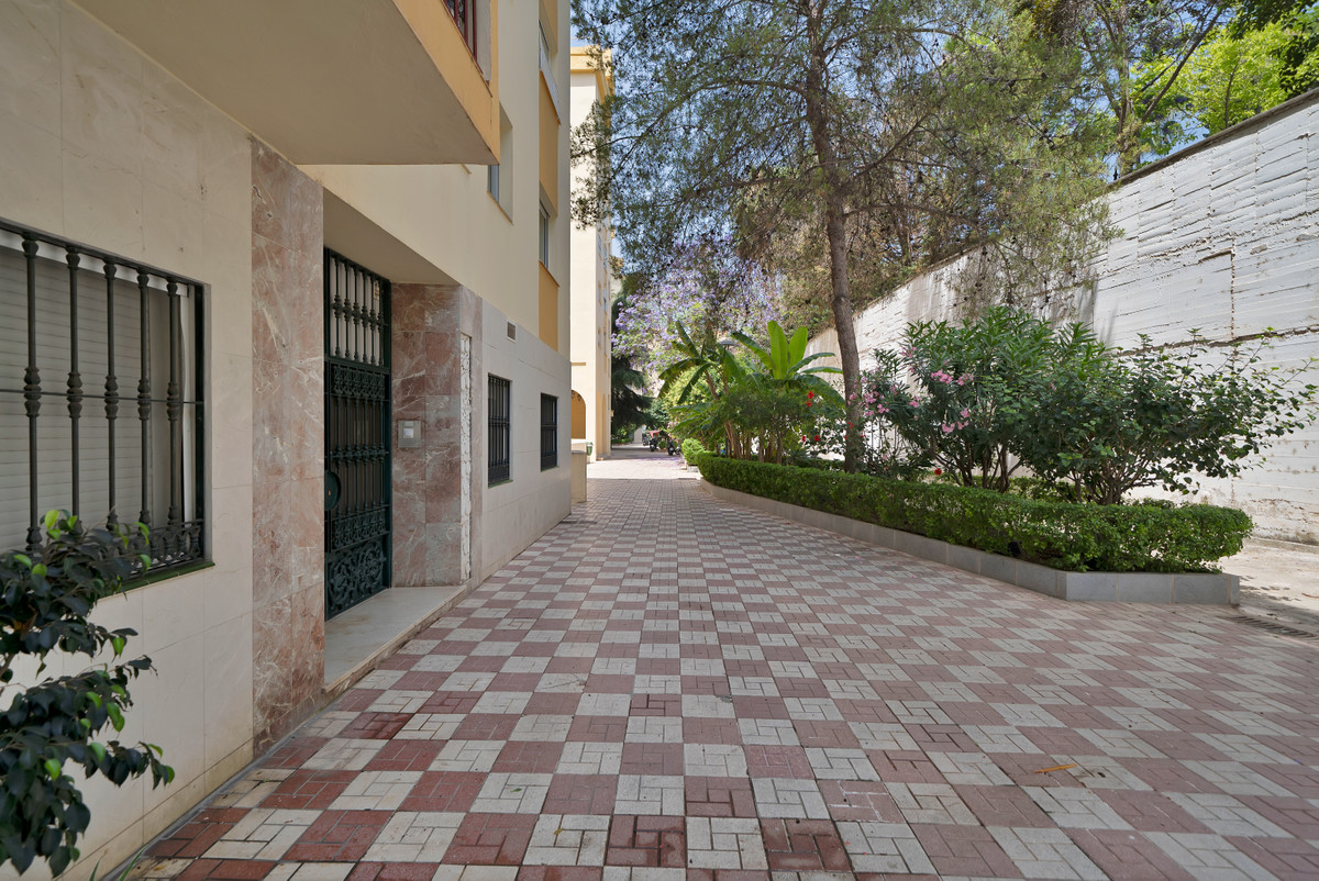 Se vende Apartamento Planta Media de 3 dormitorios en Costa Del Sol, Málaga, España