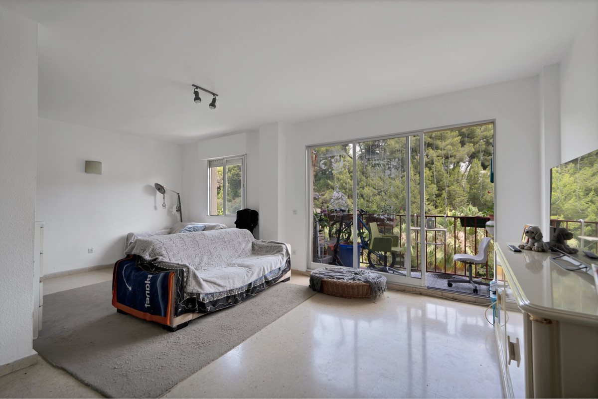 Se vende Apartamento Planta Media de 3 dormitorios en Costa Del Sol, Málaga, España
