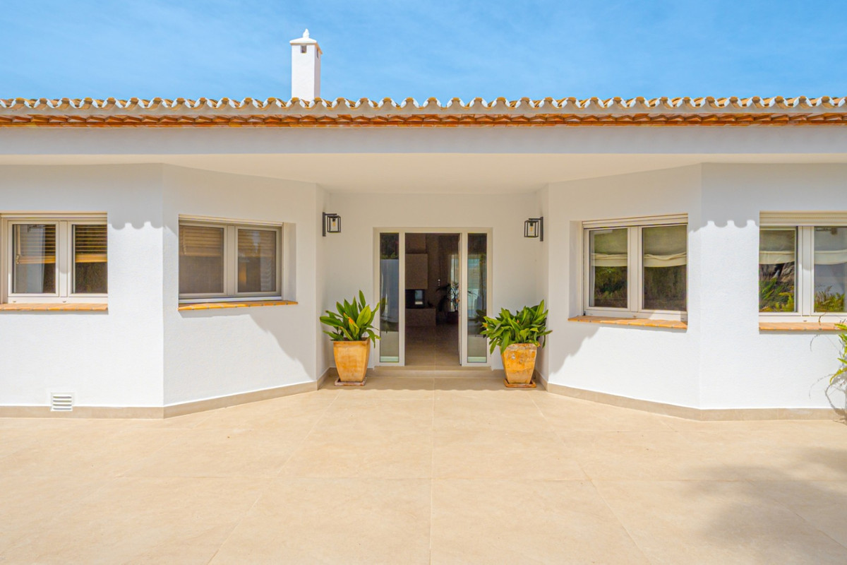 4 Bed Townhouse for sale in Denia Costa Blanca, Alicante, Spain