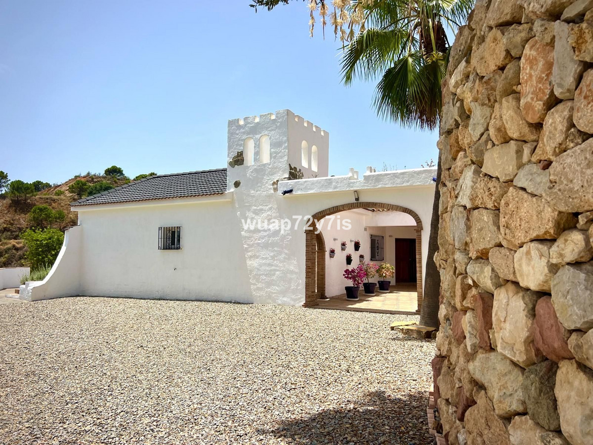 Se vende Pareada de 5 dormitorios en Costa Del Sol, Málaga, España