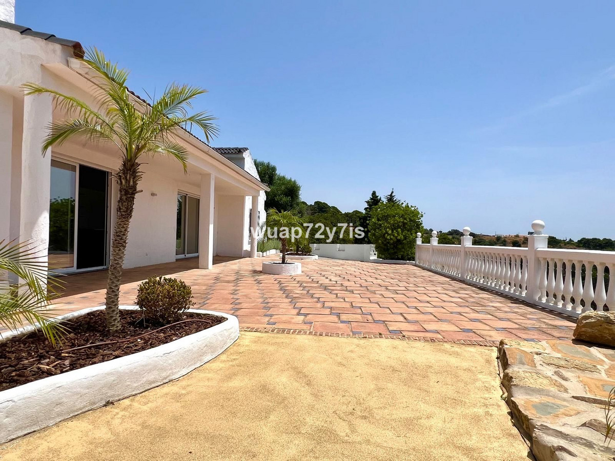 Se vende Pareada de 5 dormitorios en Costa Del Sol, Málaga, España