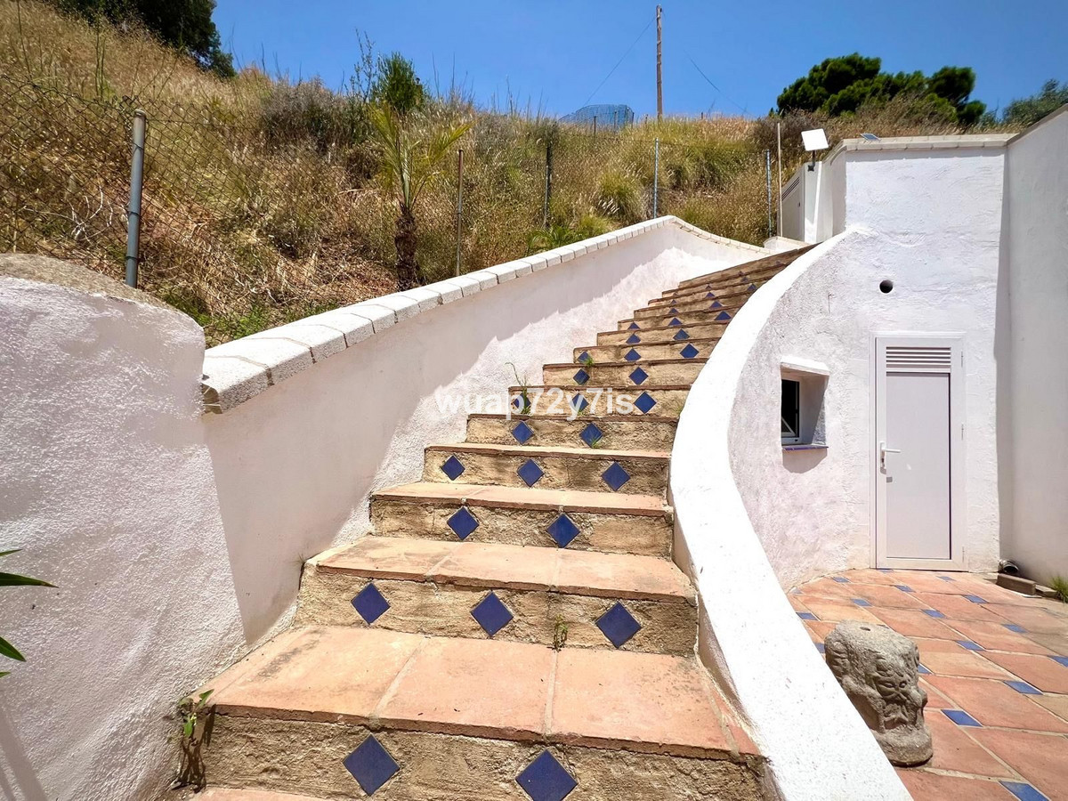 Se vende Pareada de 5 dormitorios en Costa Del Sol, Málaga, España