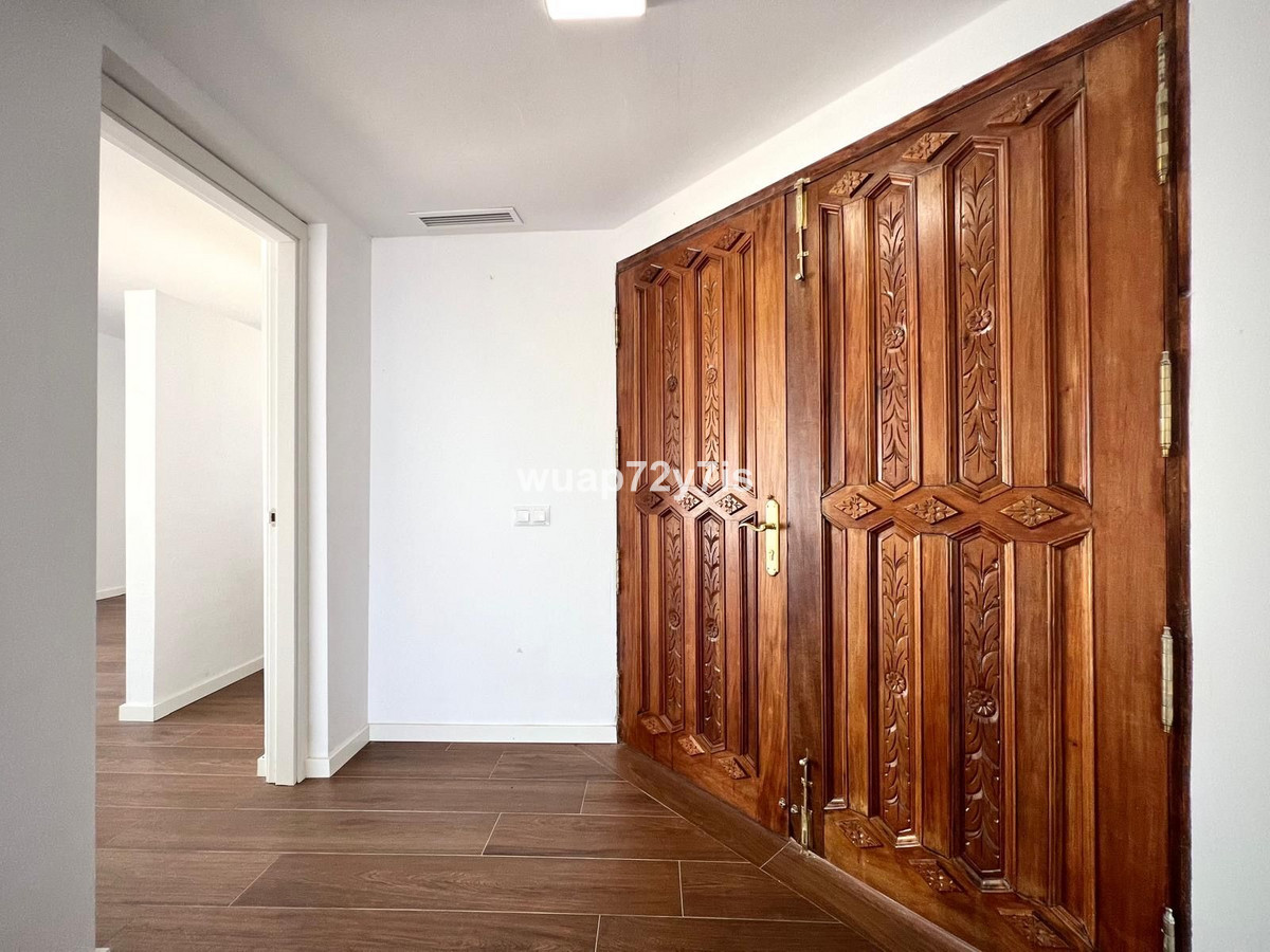 Se vende Pareada de 5 dormitorios en Costa Del Sol, Málaga, España