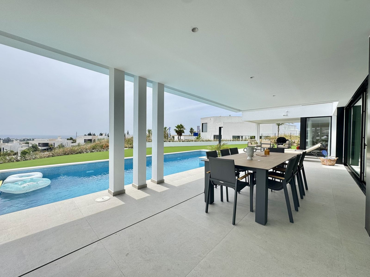 6 Bed Townhouse for sale in Cancelada Costa Del Sol, Málaga, Spain