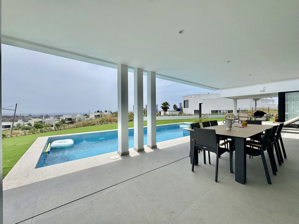 6 Bed Townhouse for sale in Cancelada Costa Del Sol, Málaga, Spain