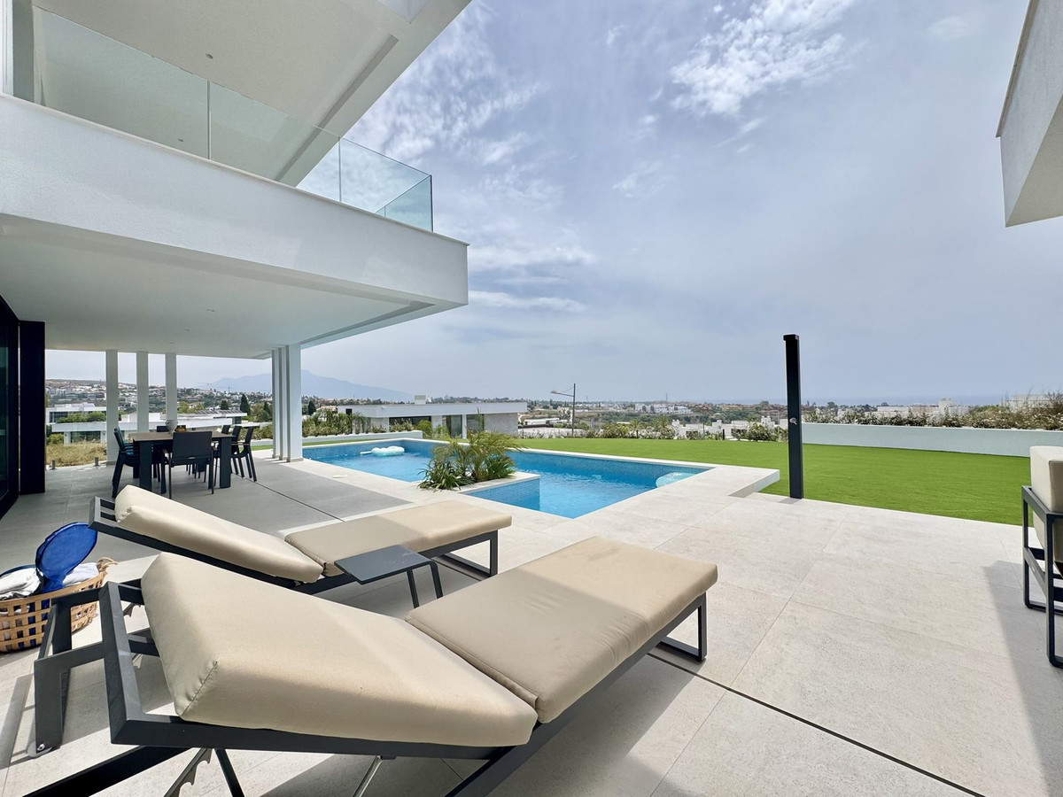 6 Bed Townhouse for sale in Cancelada Costa Del Sol, Málaga, Spain