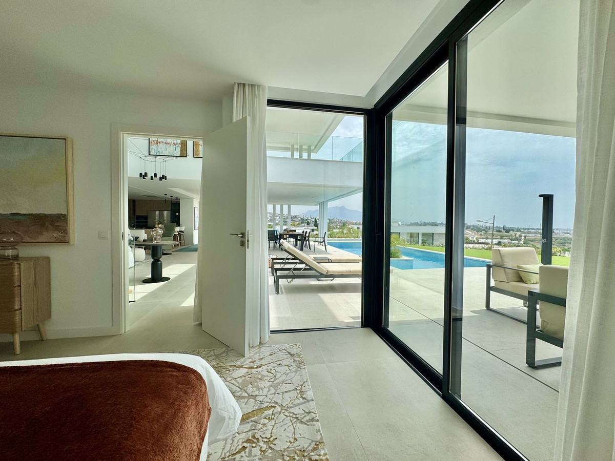 6 Bed Townhouse for sale in Cancelada Costa Del Sol, Málaga, Spain