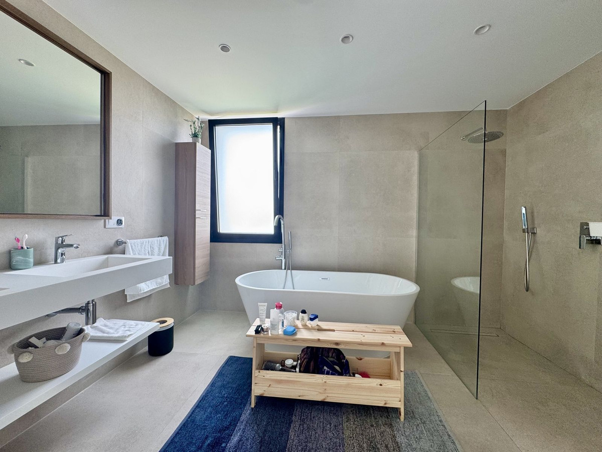 6 Bed Townhouse for sale in Cancelada Costa Del Sol, Málaga, Spain