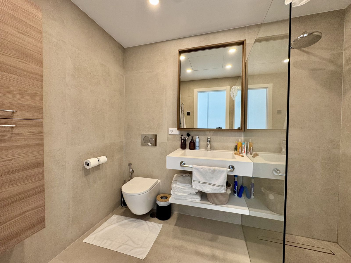 6 Bed Townhouse for sale in Cancelada Costa Del Sol, Málaga, Spain