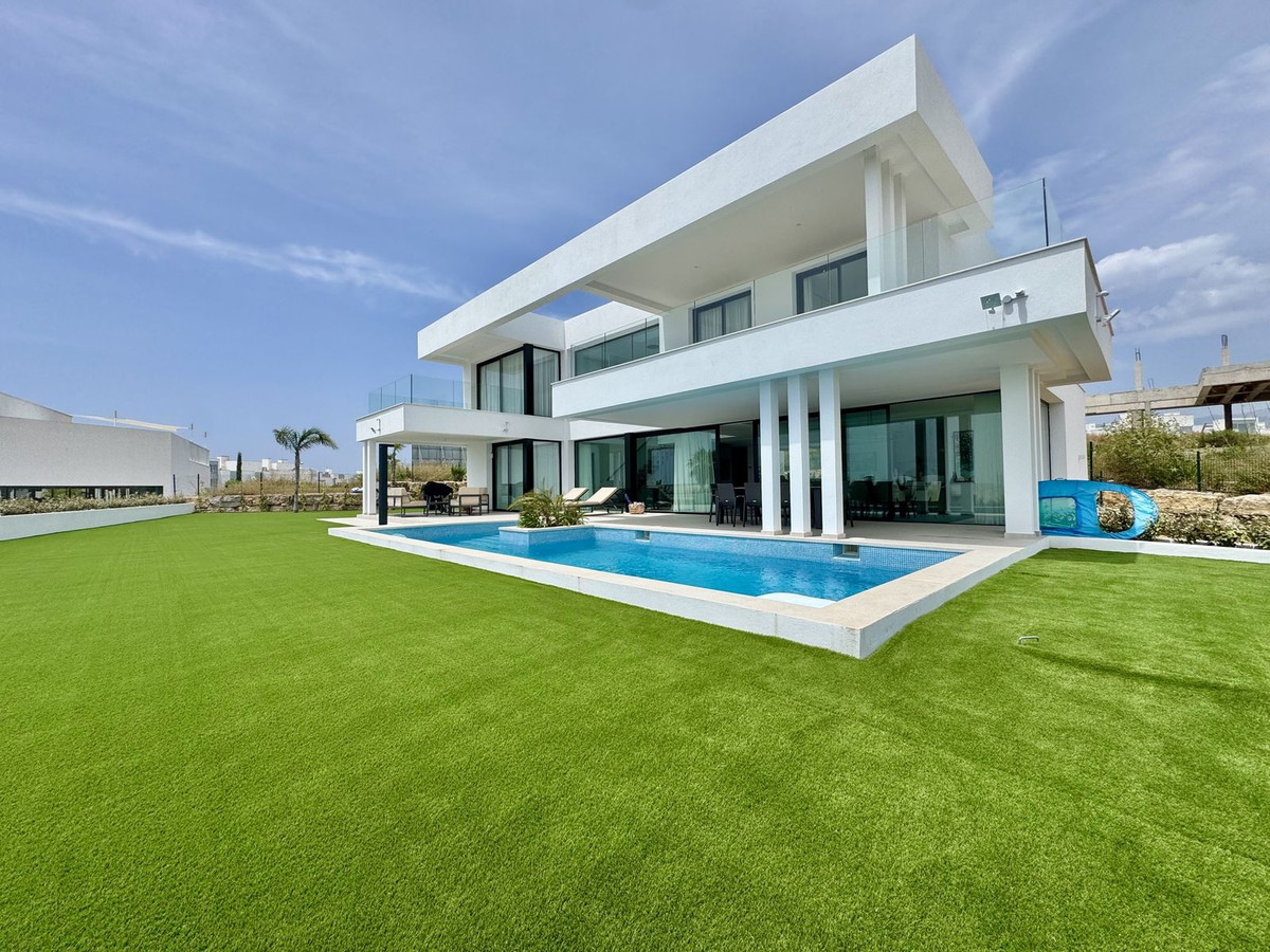 6 Bed Townhouse for sale in Cancelada Costa Del Sol, Málaga, Spain