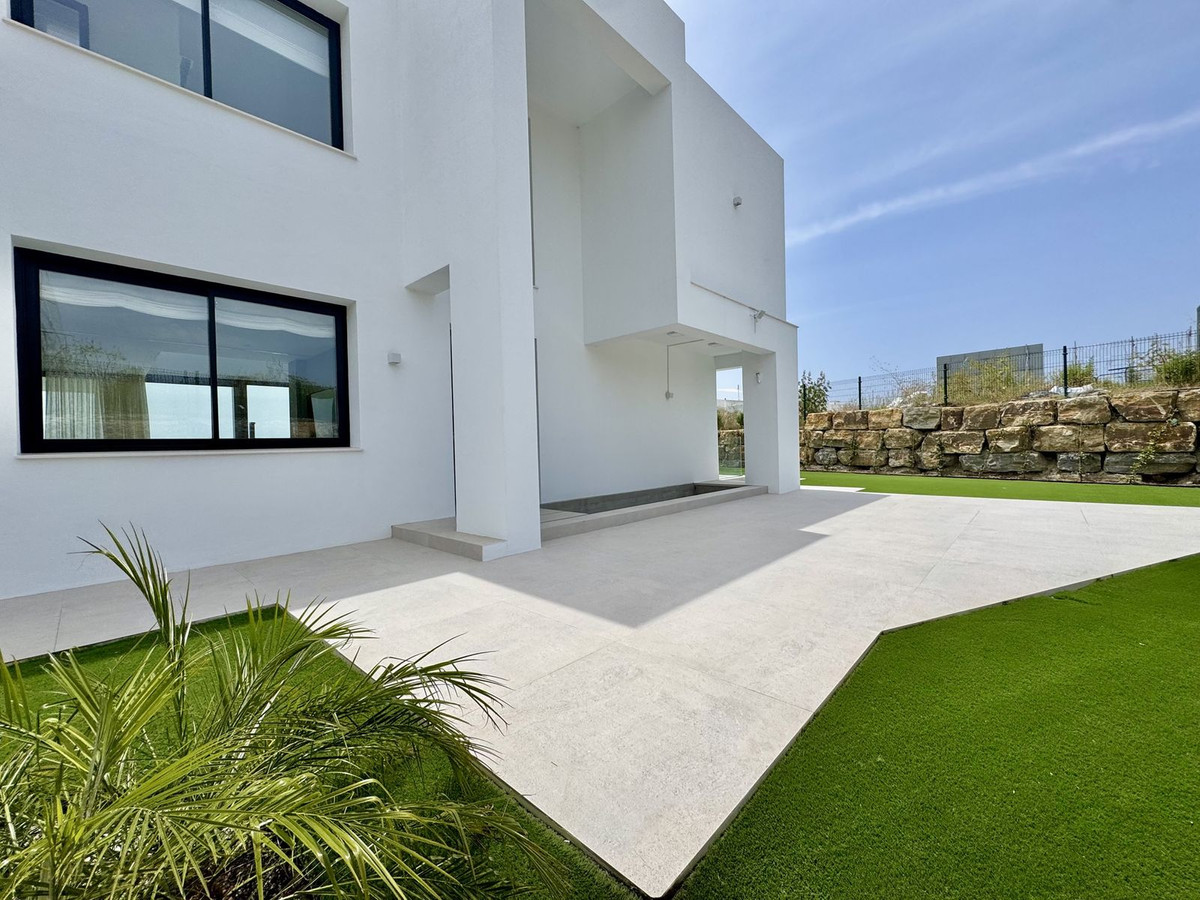 6 Bed Townhouse for sale in Cancelada Costa Del Sol, Málaga, Spain