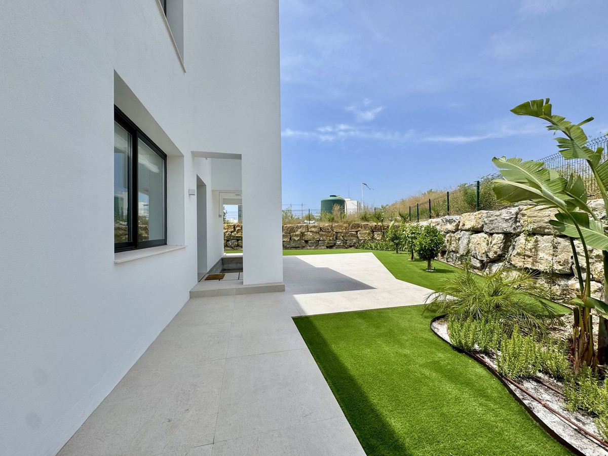 6 Bed Townhouse for sale in Cancelada Costa Del Sol, Málaga, Spain