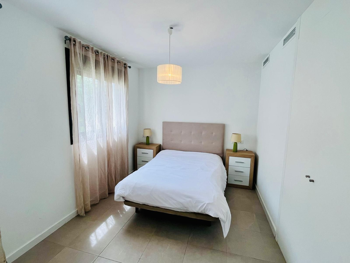 Se vende Apartamento Planta Baja de 2 dormitorios en Costa Del Sol, Málaga, España