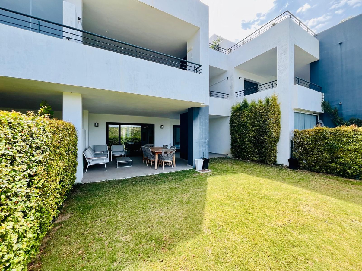 Se vende Apartamento Planta Baja de 2 dormitorios en Costa Del Sol, Málaga, España