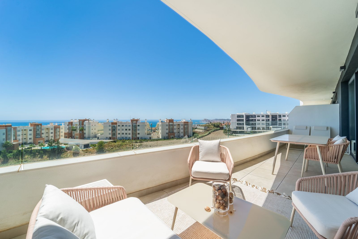 2 Bed Apartment for sale in Fuengirola Costa Del Sol, Málaga, Spain