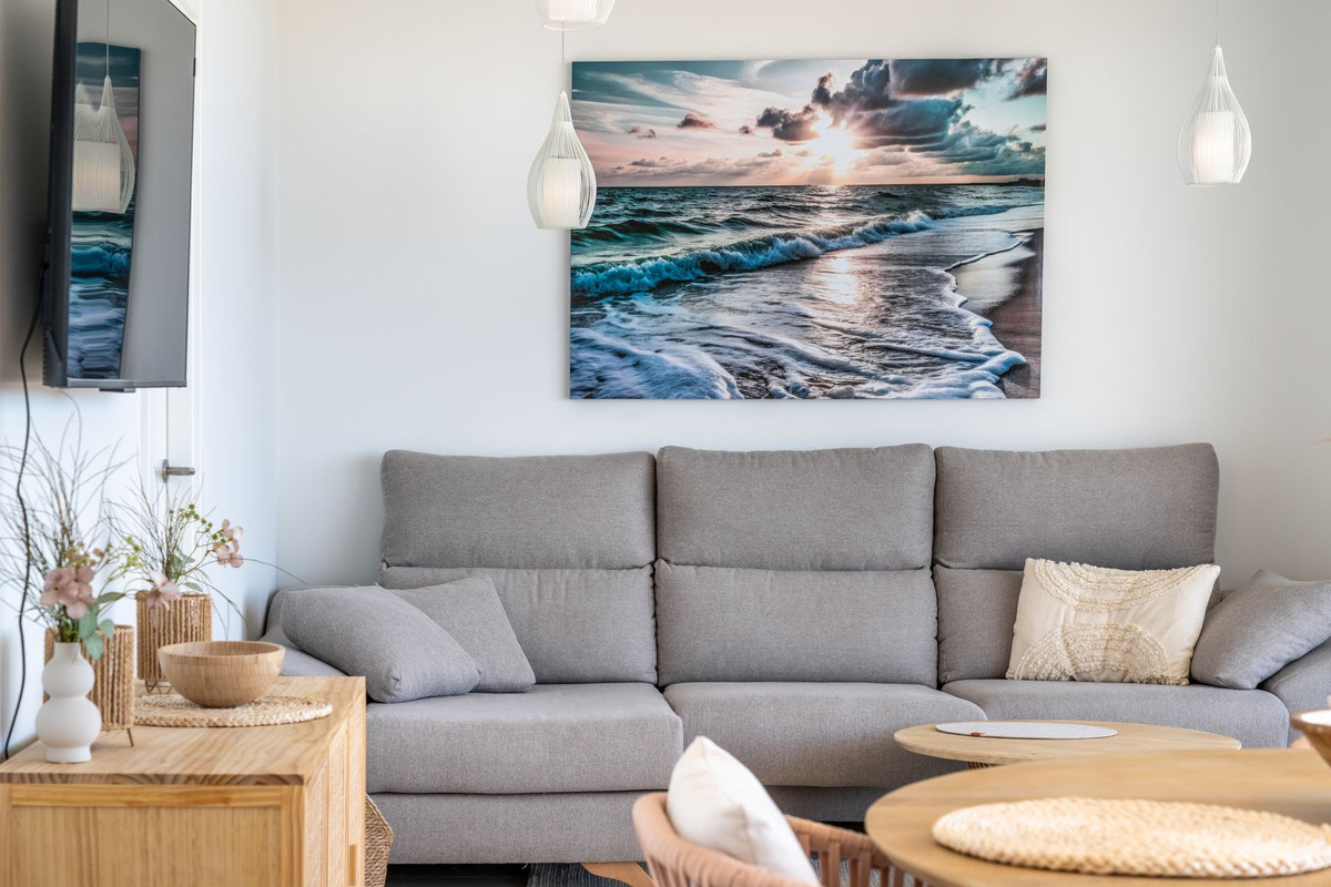 2 Bed Apartment for sale in Fuengirola Costa Del Sol, Málaga, Spain