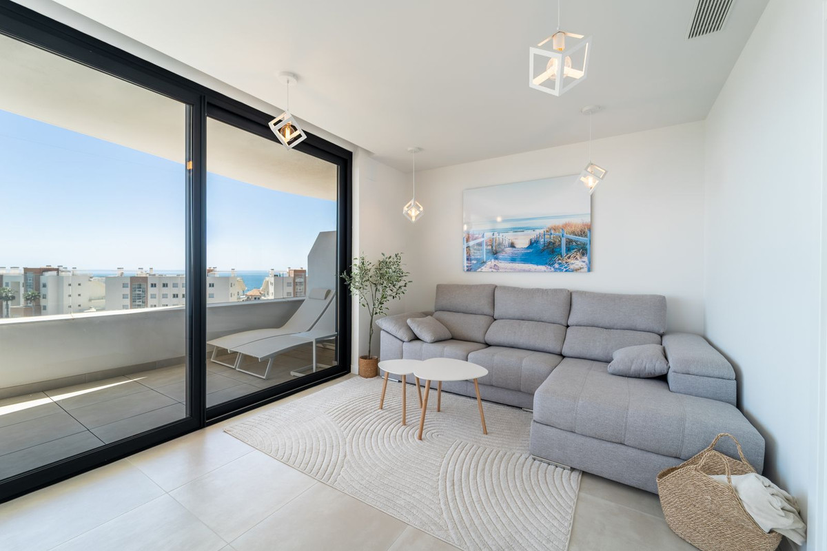 2 Bed Apartment for sale in Fuengirola Costa Del Sol, Málaga, Spain