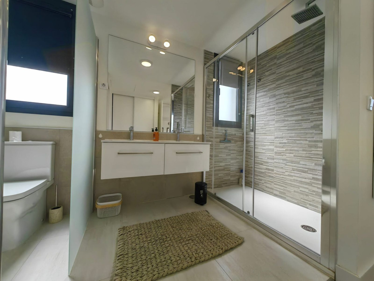 3 Bed Apartment for sale in Estepona Costa Del Sol, Málaga, Spain