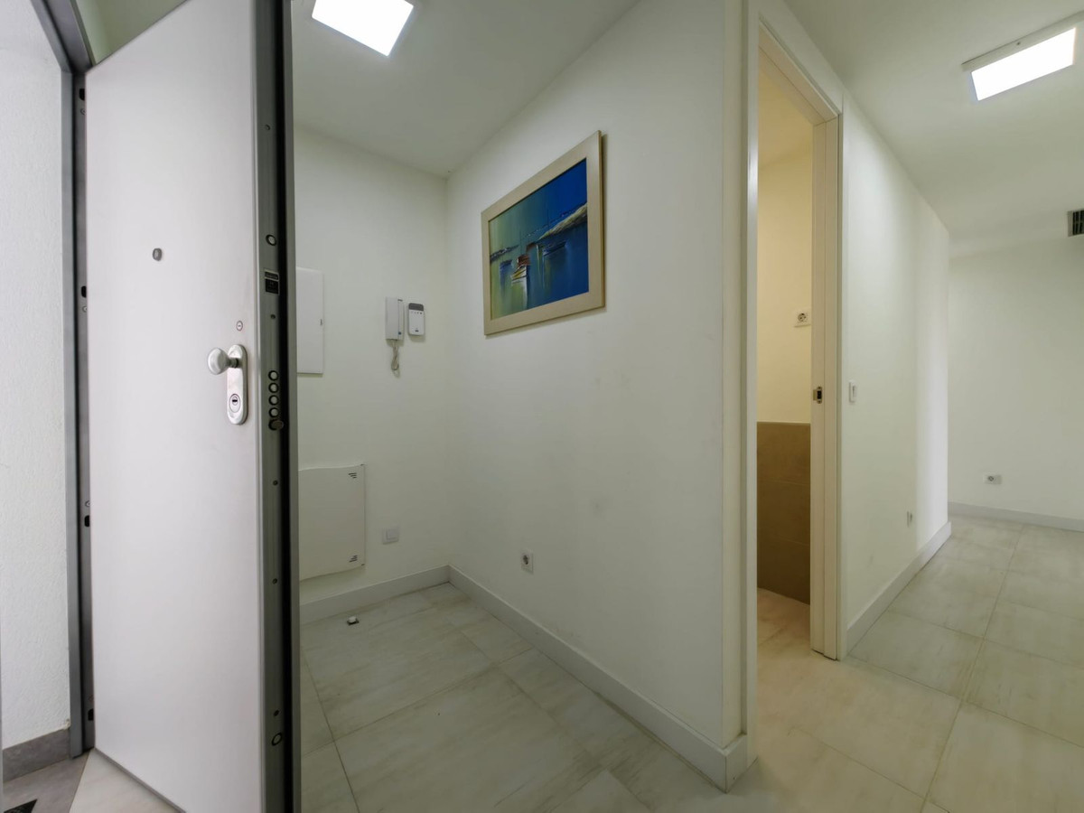 3 Bed Apartment for sale in Estepona Costa Del Sol, Málaga, Spain