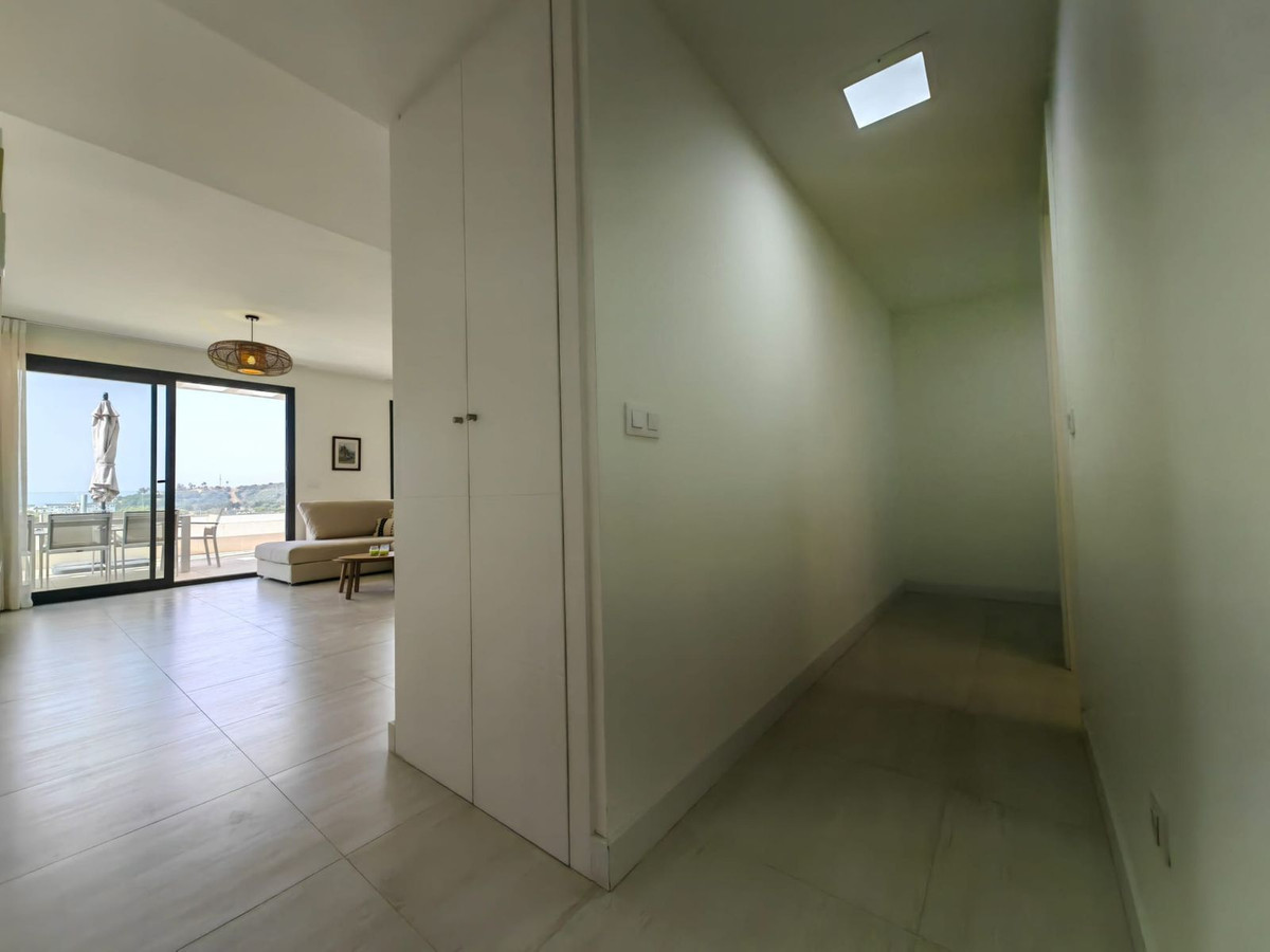 3 Bed Apartment for sale in Estepona Costa Del Sol, Málaga, Spain