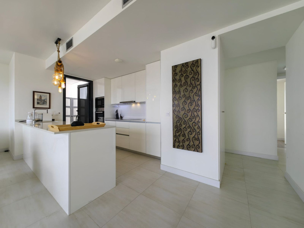 3 Bed Apartment for sale in Estepona Costa Del Sol, Málaga, Spain