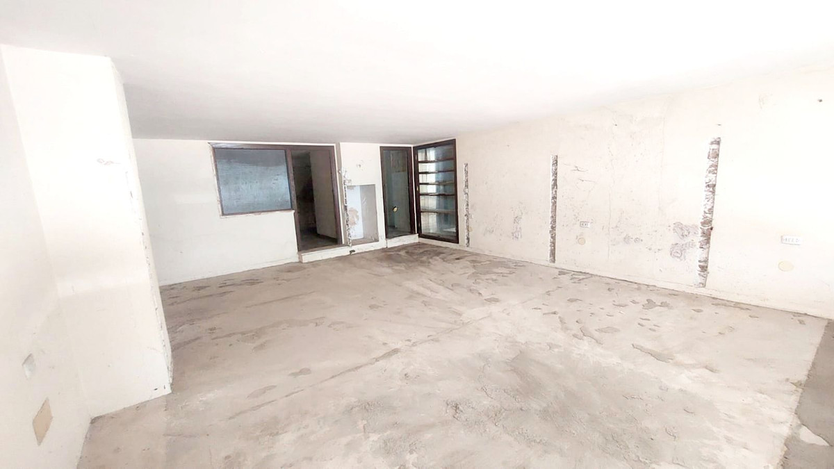 Commercial unit for sale in Los Boliches Costa Del Sol, Málaga, Spain