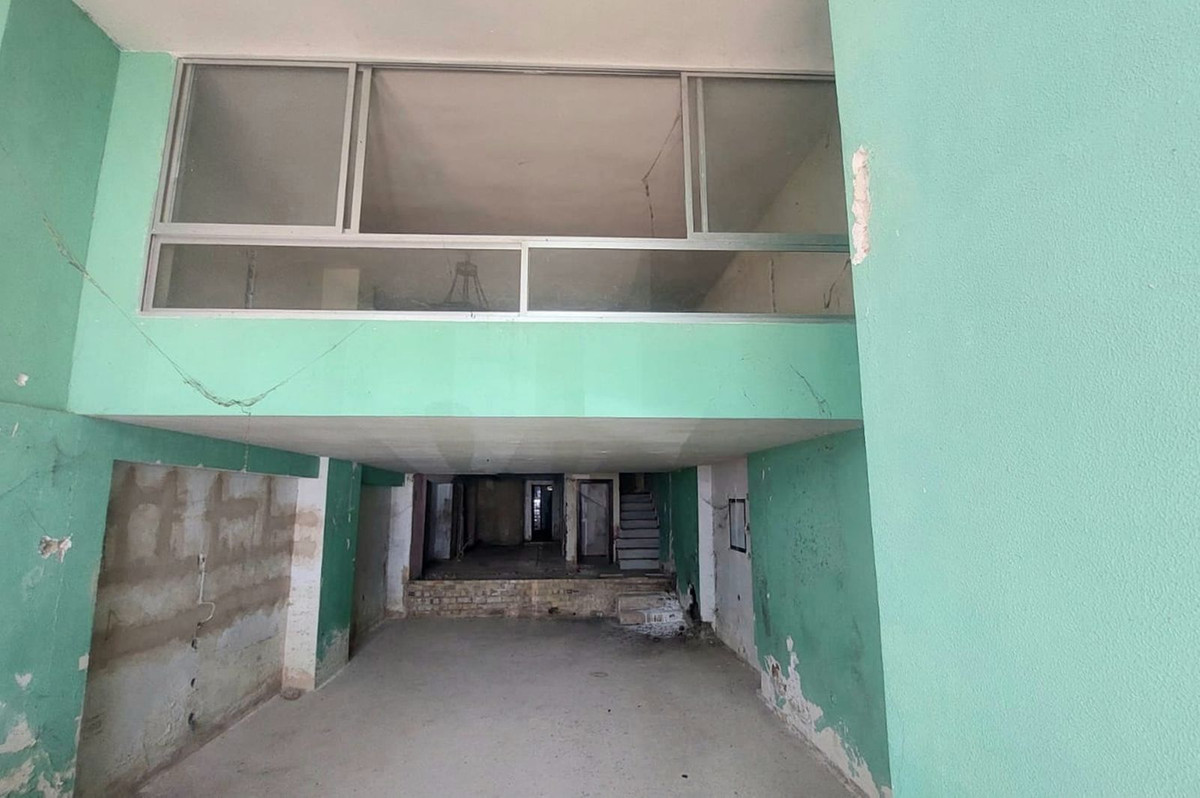 Commercial unit for sale in Los Boliches Costa Del Sol, Málaga, Spain