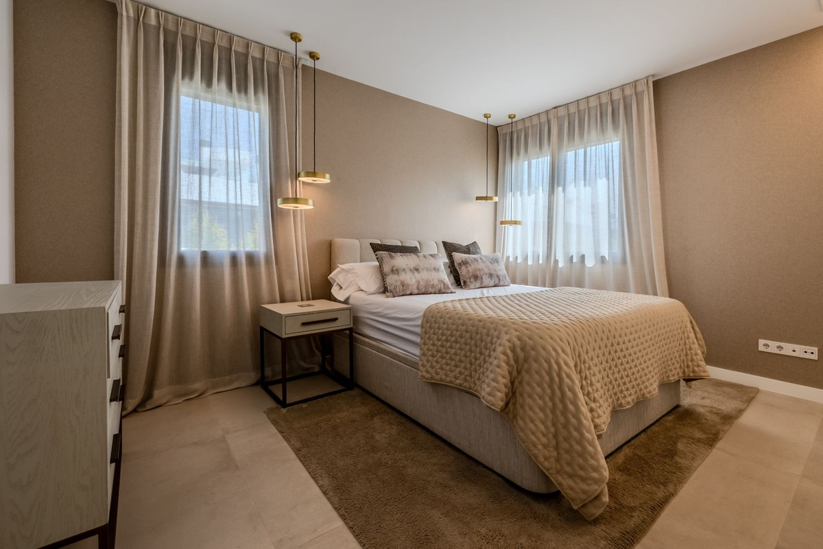 Se vende Villa - Chalet de 4 dormitorios en Costa Del Sol, Málaga, España