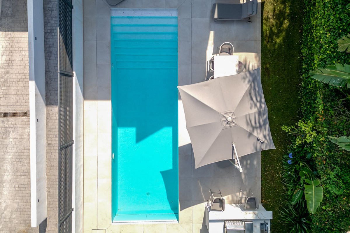 Se vende Villa - Chalet de 4 dormitorios en Costa Del Sol, Málaga, España