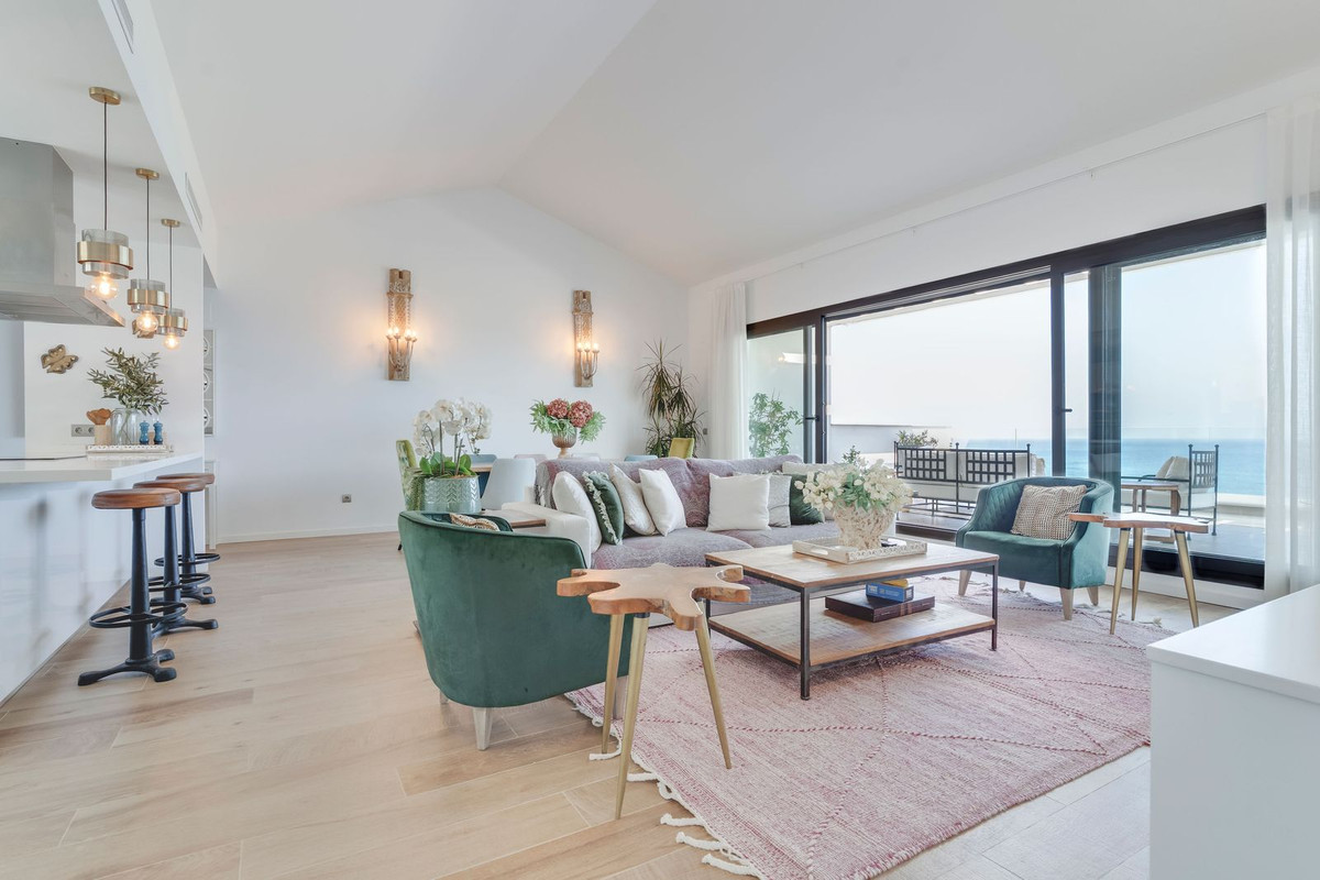 Se vende Ático de 3 dormitorios en Costa Del Sol, Cadiz, España