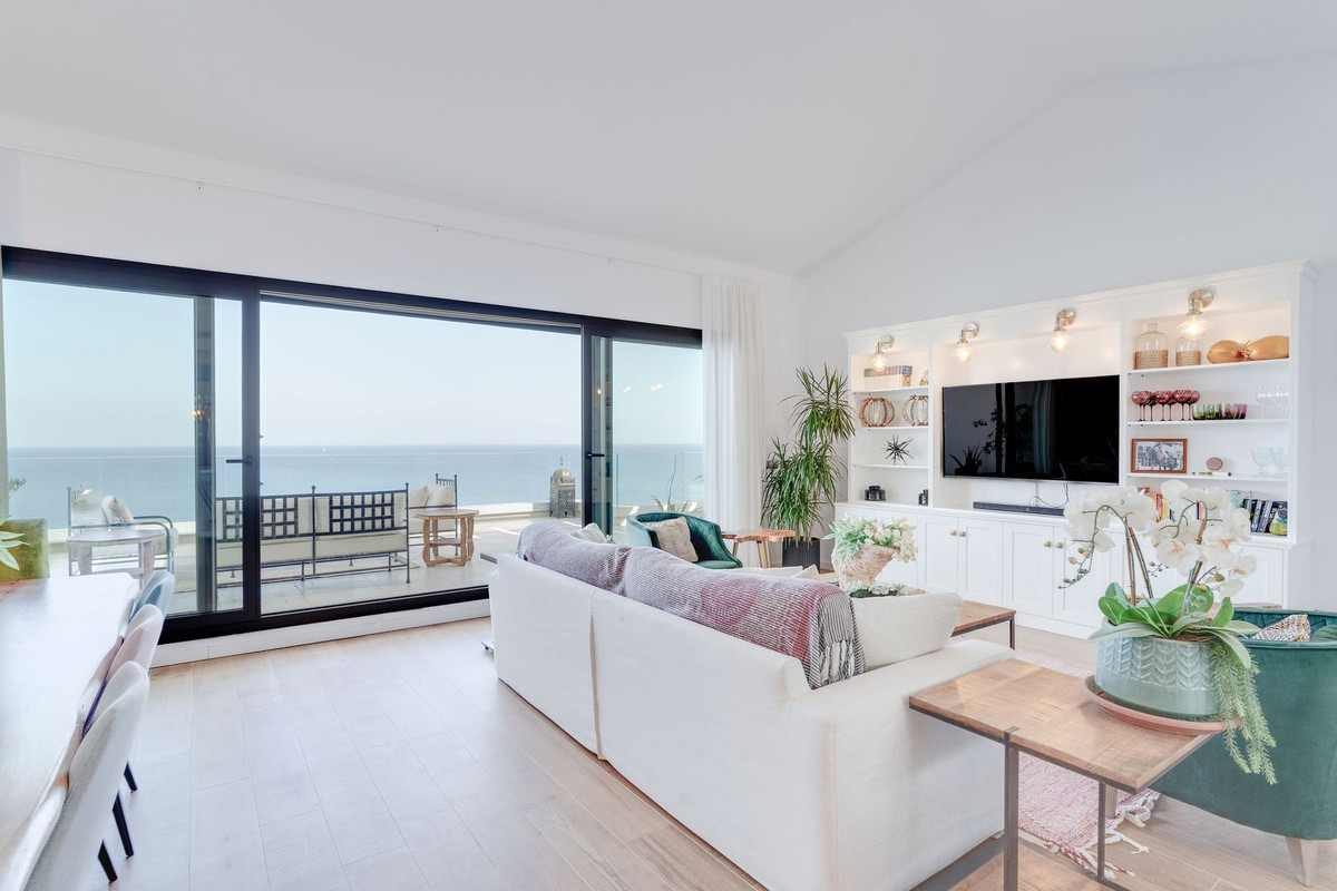Se vende Ático de 3 dormitorios en Costa Del Sol, Cadiz, España