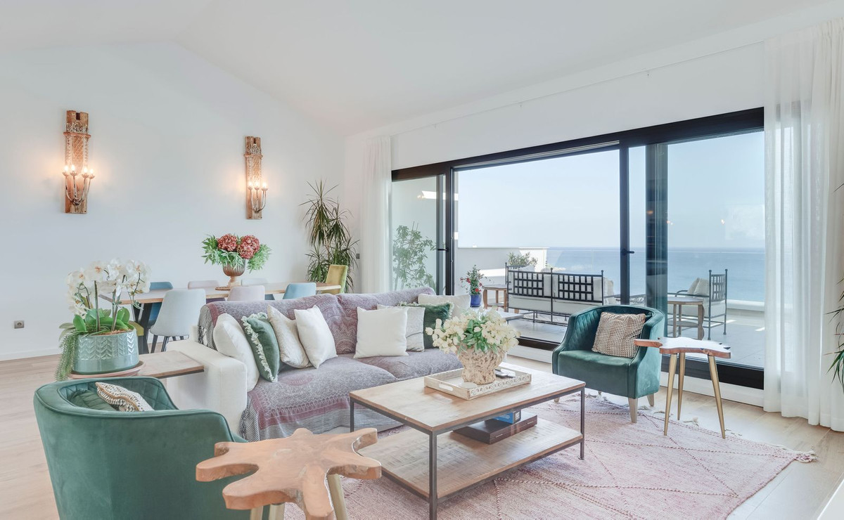 Se vende Ático de 3 dormitorios en Costa Del Sol, Cadiz, España