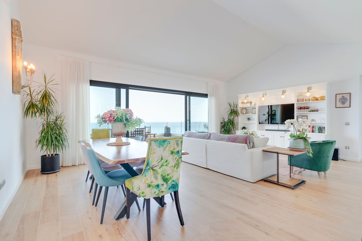 Se vende Ático de 3 dormitorios en Costa Del Sol, Cadiz, España
