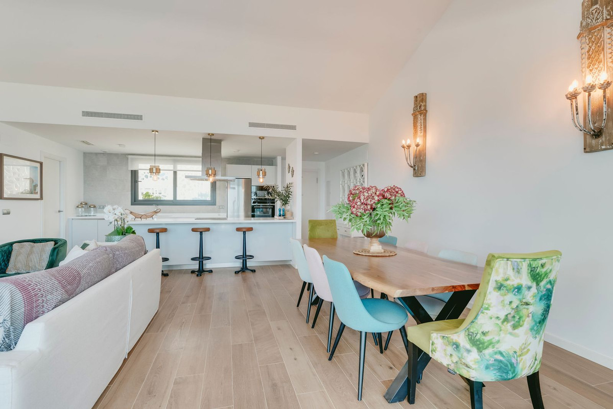 Se vende Ático de 3 dormitorios en Costa Del Sol, Cadiz, España