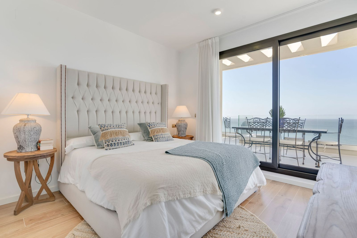 Se vende Ático de 3 dormitorios en Costa Del Sol, Cadiz, España