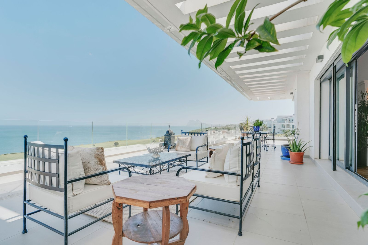 Se vende Ático de 3 dormitorios en Costa Del Sol, Cadiz, España
