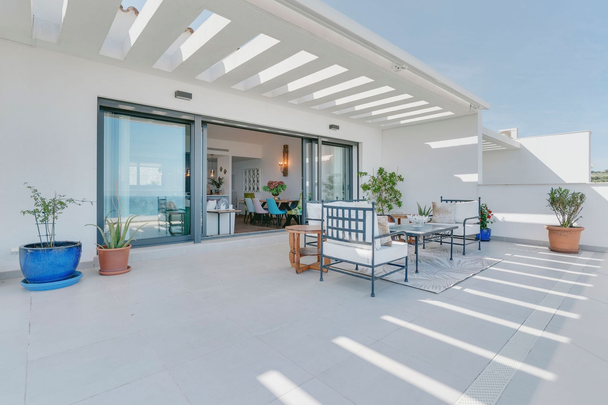 Se vende Ático de 3 dormitorios en Costa Del Sol, Cadiz, España